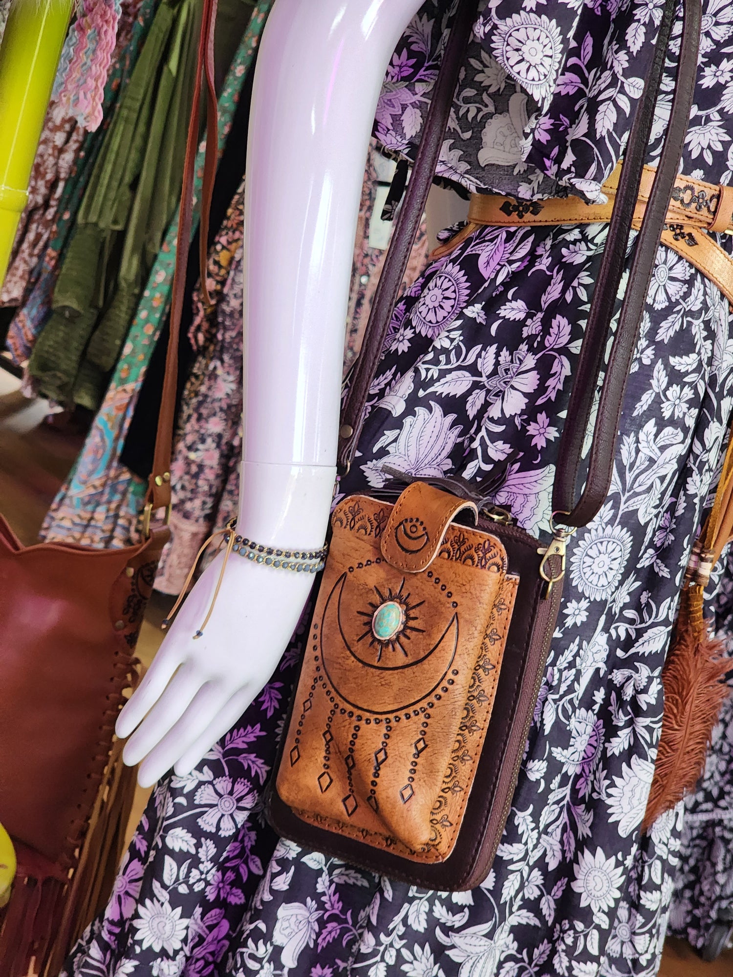 Luna stone phone wallet- vintage