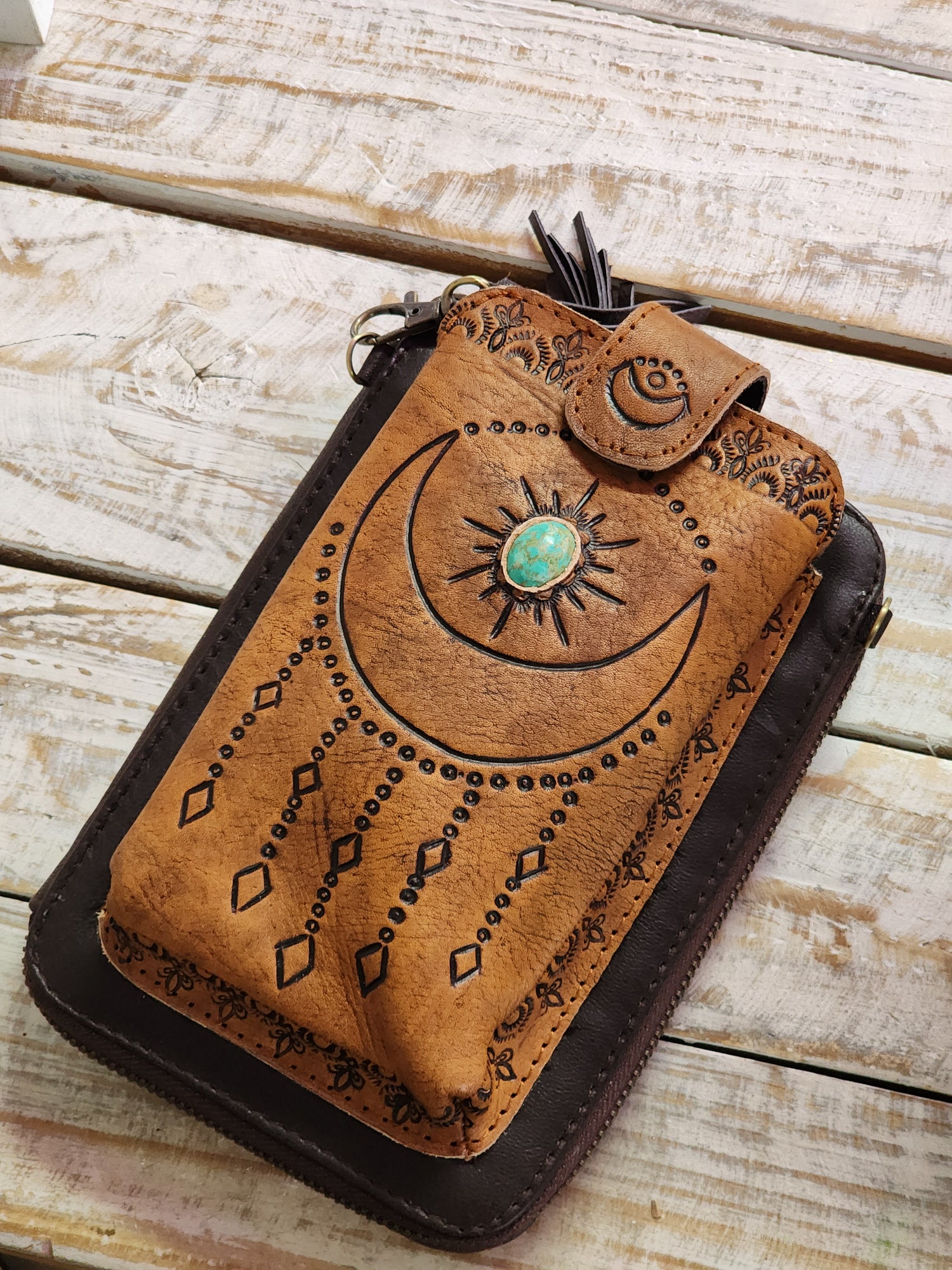 Luna stone phone wallet- vintage