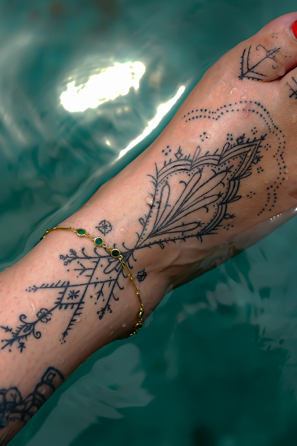 Emerald Whisper Anklet - Green Zirconia by Jinx the Label