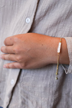 Isla Pearl Bracelet - Sunspell by Jinx the Label