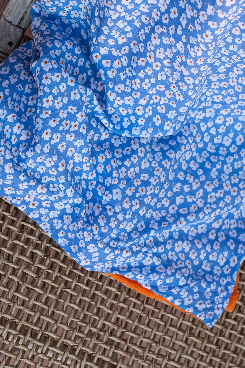 Wanderlust Towel in Mini Daisy | Jinx the Label