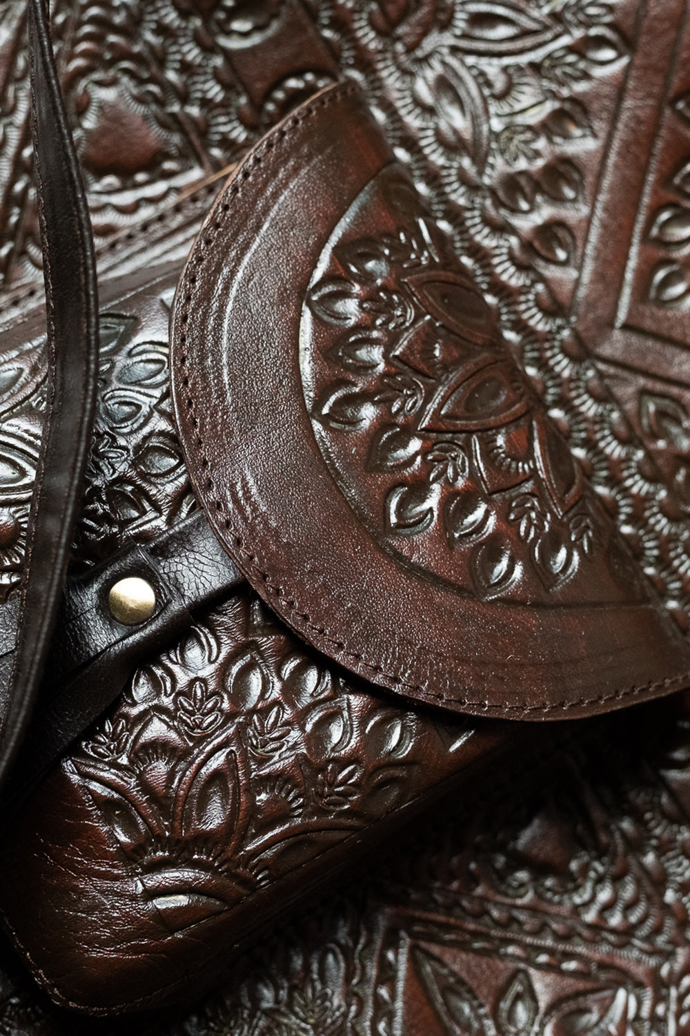 Wayfarer Bag | Hand Tooled Leather Crossbody Bag in Outlaw Oak | Jinx The Label